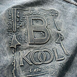 Vintage Made in the 🇺🇸 Men’s B Kool embossed cigarette  80’s Large Denim Jacket